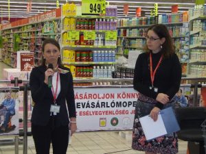 Kiss Virág és Gál Judit, Auchan